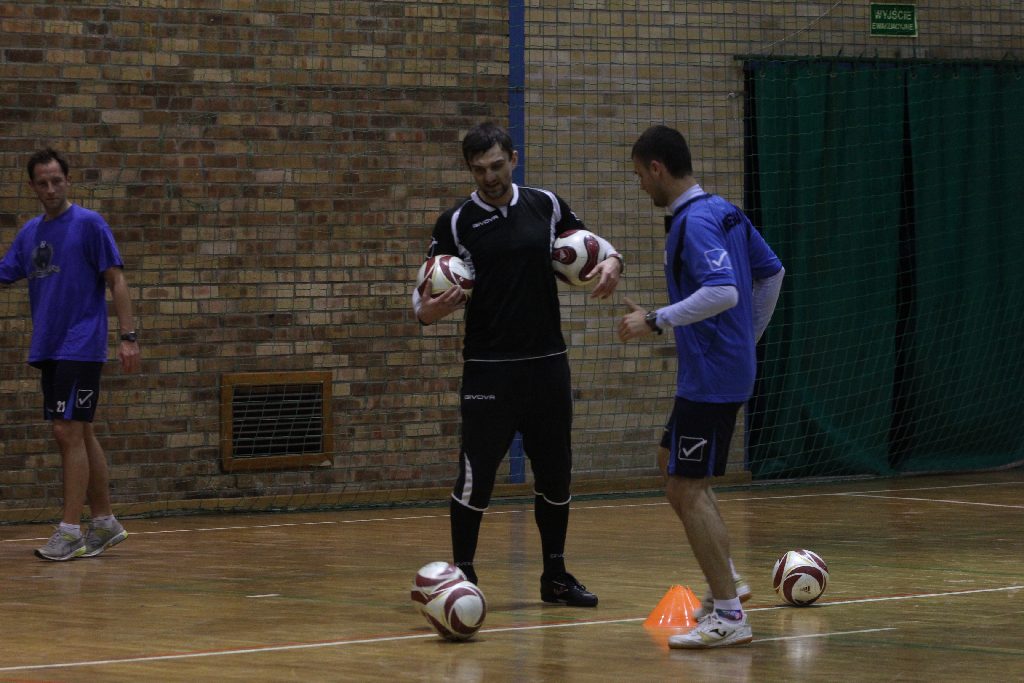 Piłkarze Miedzi Legnica trenują na Lotniczej