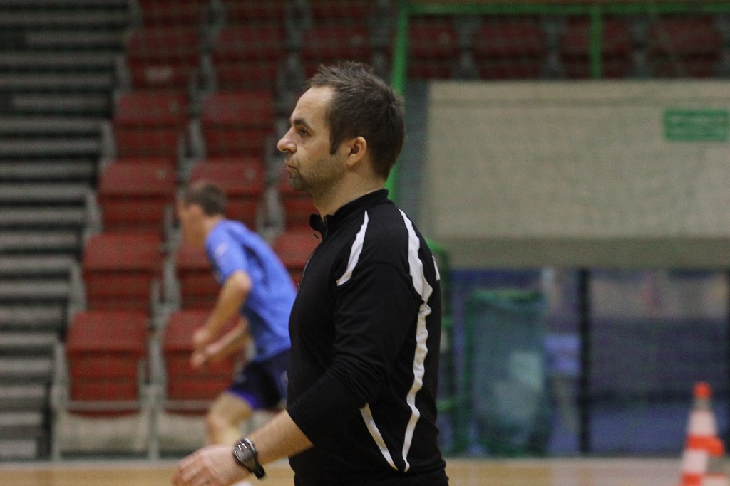 Piłkarze Miedzi Legnica trenują na Lotniczej