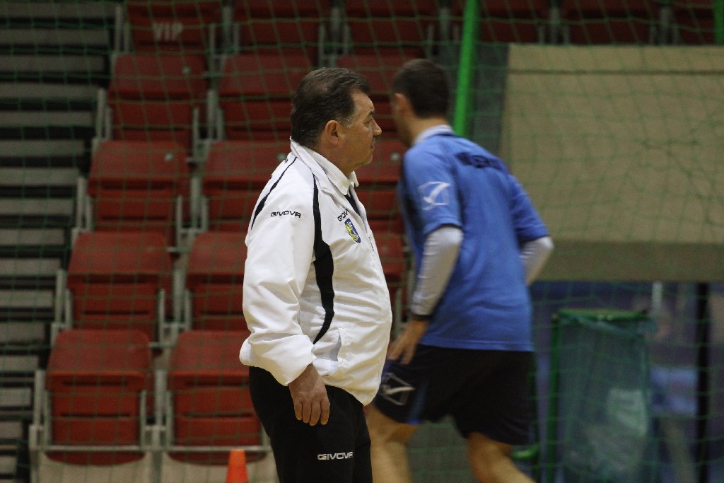 Piłkarze Miedzi Legnica trenują na Lotniczej