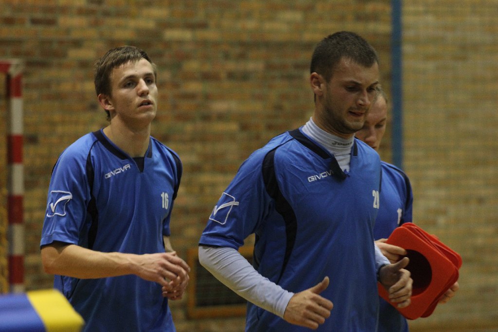 Piłkarze Miedzi Legnica trenują na Lotniczej