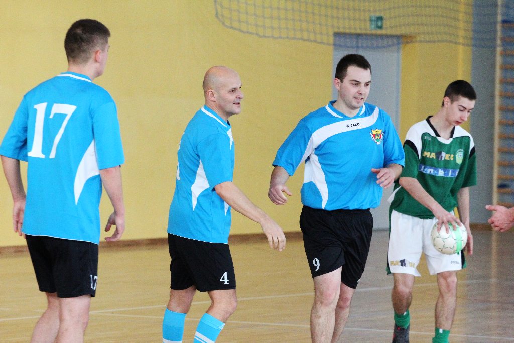 XV Turniej Piłki Halowej w Spalonej cz1