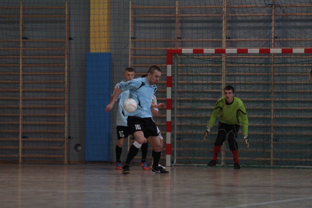 XV Turniej Piłki Halowej w Spalonej cz3