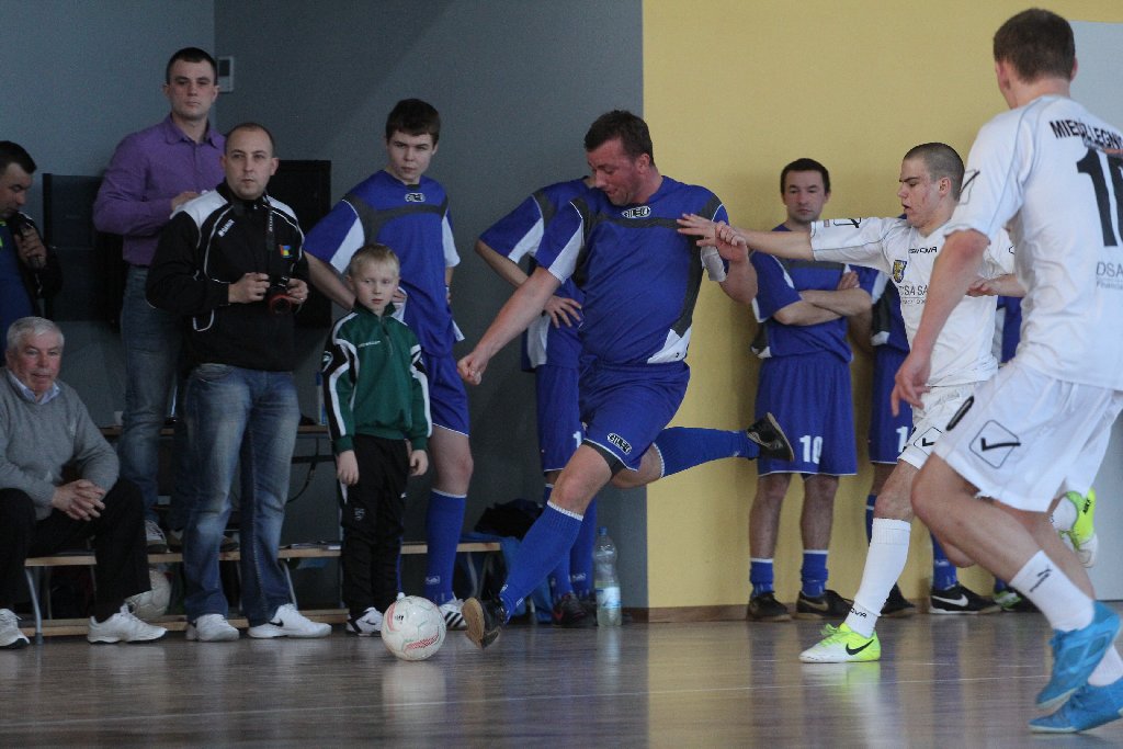 XV Turniej Piłki Halowej w Spalonej cz1