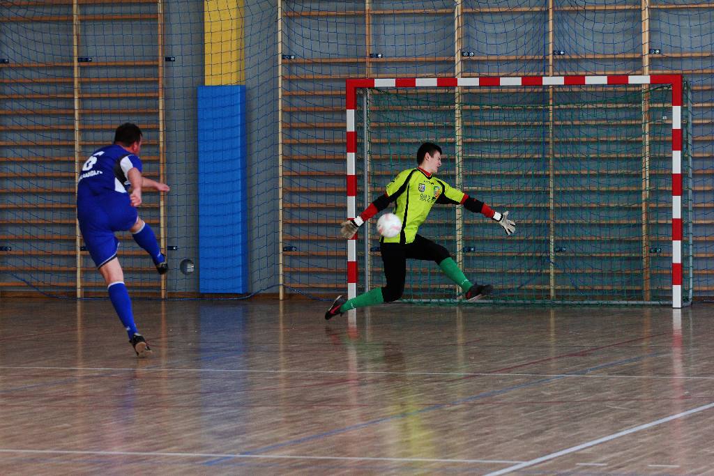 XV Turniej Piłki Halowej w Spalonej cz1
