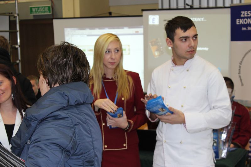 Szkoły i uczelnie prezentowały swoją ofertę edukacyjną