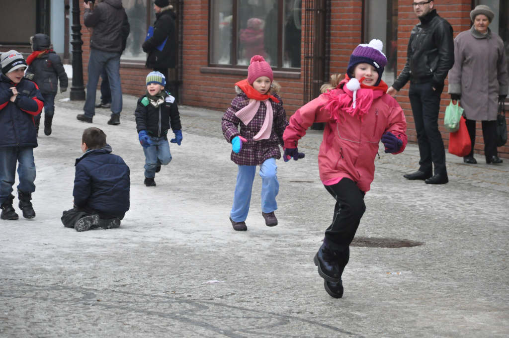 Dzieci i młodzież zmierzyli się w Biegu Zakochanych