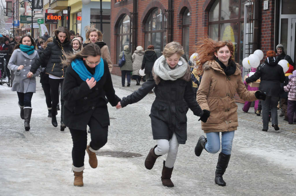 Dzieci i młodzież zmierzyli się w Biegu Zakochanych