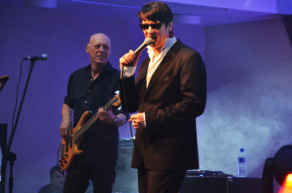 Maciej Maleńczuk z zespołem Psychodancing