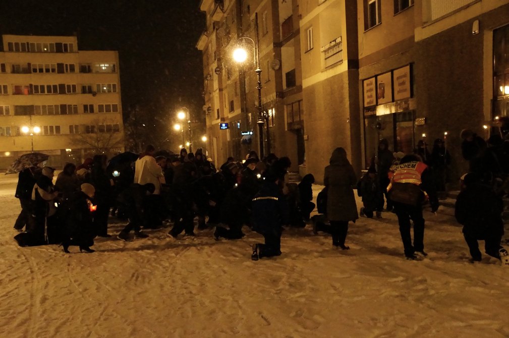 Droga Krzyżowa na ulicach Legnicy