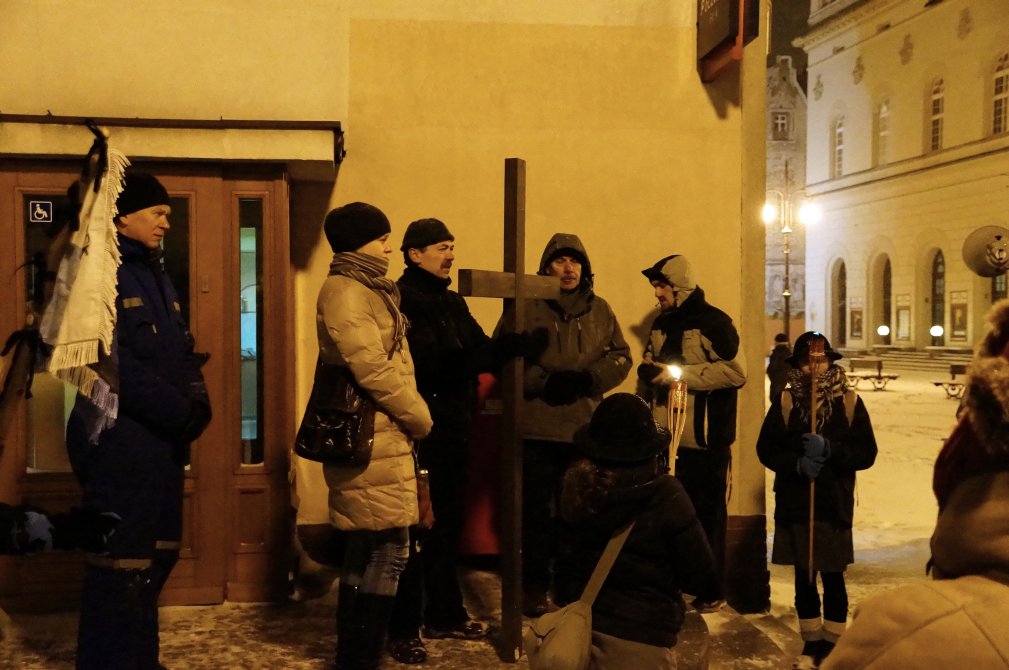 Droga Krzyżowa na ulicach Legnicy