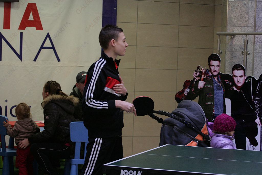 Pokazowe zajęcia i trening w tenisie stołowym