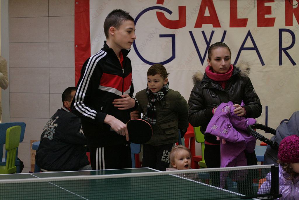 Pokazowe zajęcia i trening w tenisie stołowym