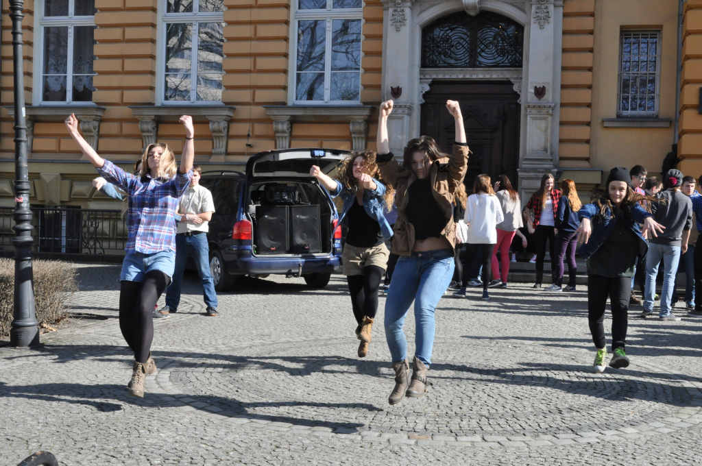 Flash mob w I Liceum Ogólnokształcącym