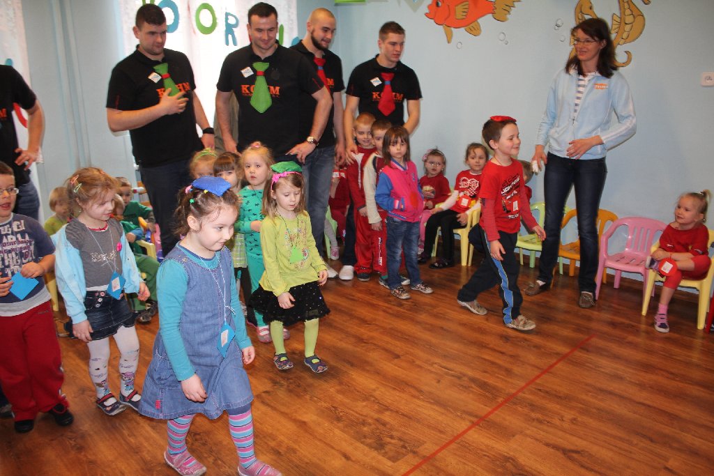 Szczypiorniści Siódemki Miedź w przedszkolu