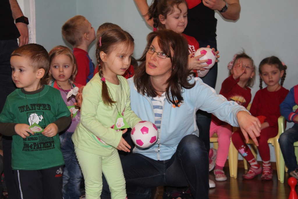 Szczypiorniści Siódemki Miedź w przedszkolu