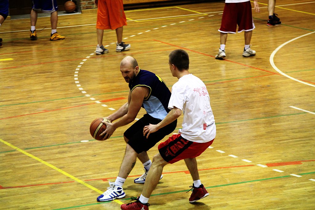Turniej trójek koszykarskich