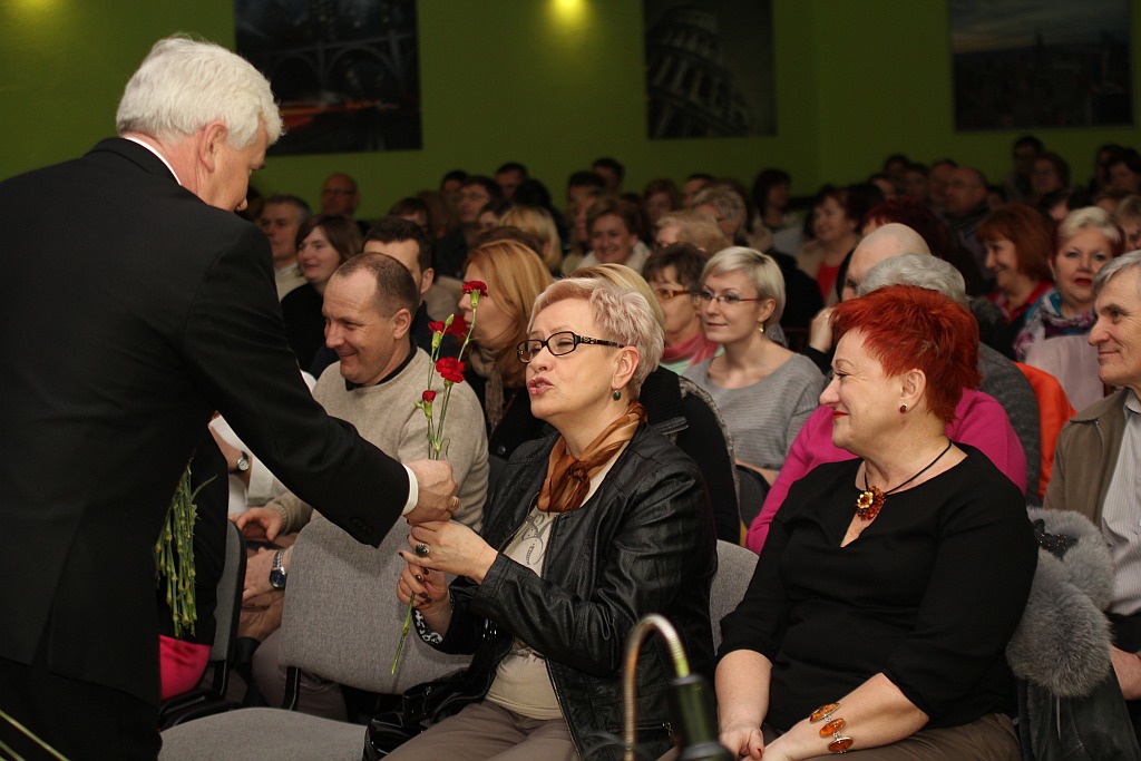 Kabaret Ciach na dzień kobiet