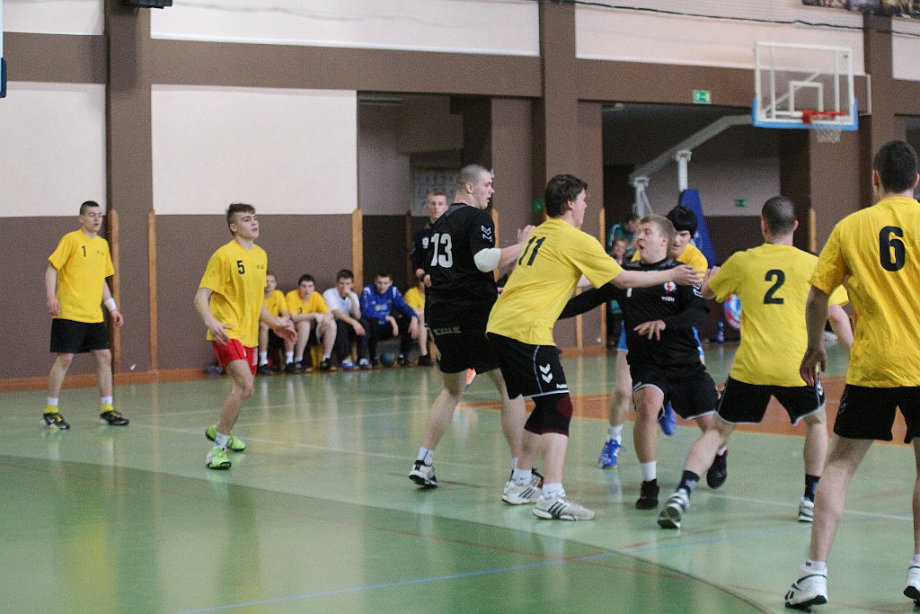 Henrykówka mistrzem Legnicy w piłce ręcznej