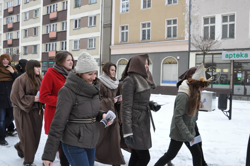 Happeningiem zachęcali do „Matki Joanny od Aniołów”