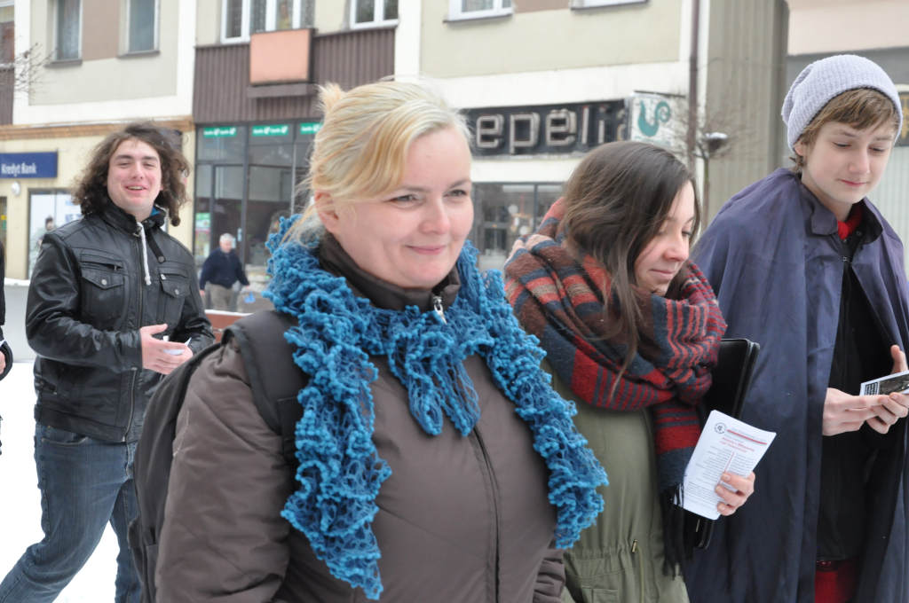 Happeningiem zachęcali do „Matki Joanny od Aniołów”
