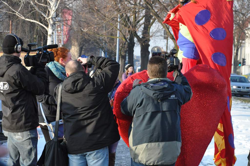 Teatr Avatar manifestował przed cyrkiem