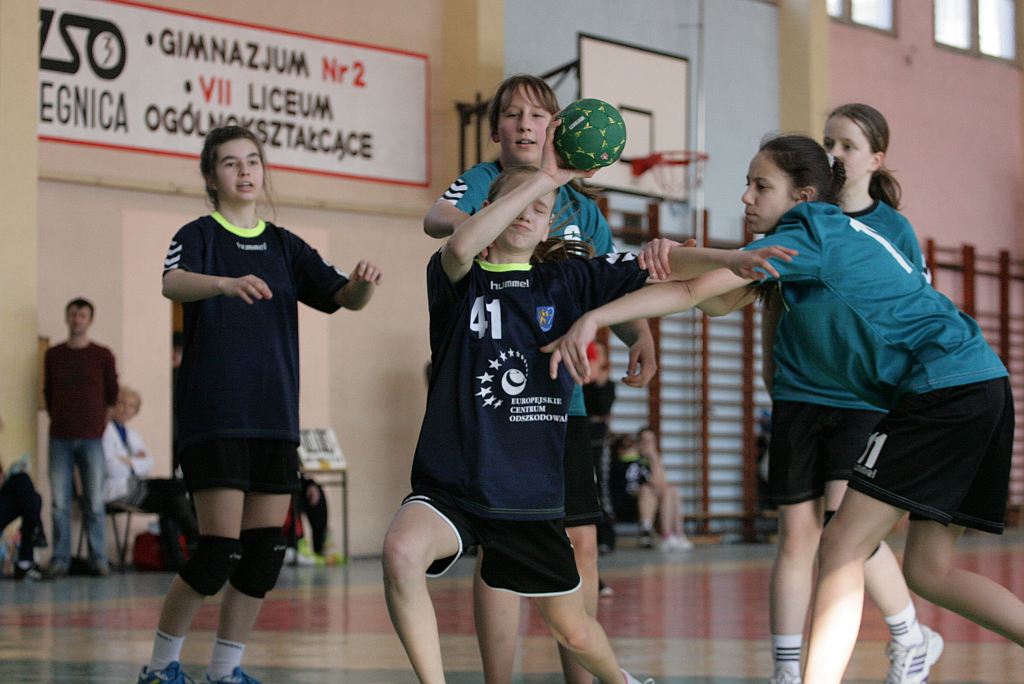Dziewczęta: UKS Dziewiątka Legnica – Jedynka Ziębice 24:13