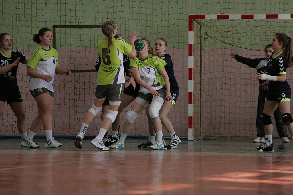 Młodziczki: UKS Dziewiątka Legnica – KPR Jelenia Góra 21:28
