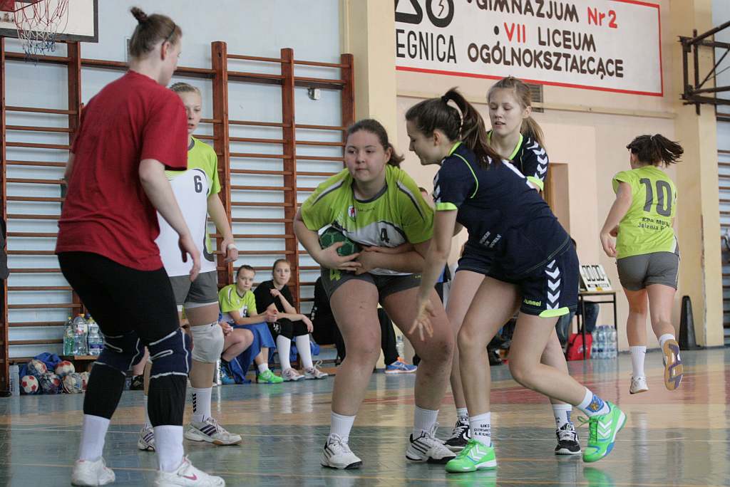 Młodziczki: UKS Dziewiątka Legnica – KPR Jelenia Góra 21:28