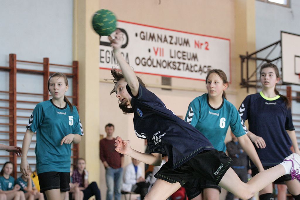 Dziewczęta: UKS Dziewiątka Legnica – Jedynka Ziębice 24:13