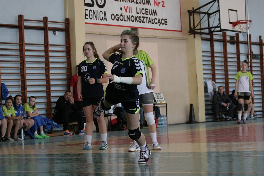 Młodziczki: UKS Dziewiątka Legnica – KPR Jelenia Góra 21:28