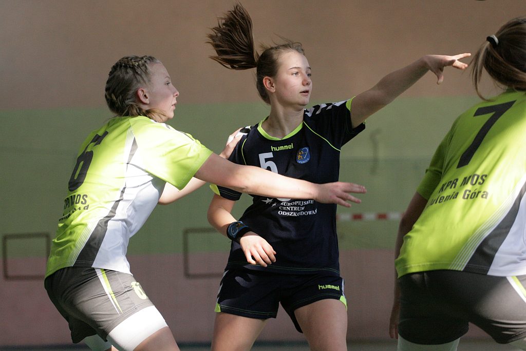 Młodziczki: UKS Dziewiątka Legnica – KPR Jelenia Góra 21:28