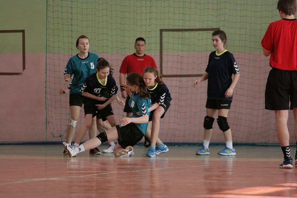 Dziewczęta: UKS Dziewiątka Legnica – Jedynka Ziębice 24:13