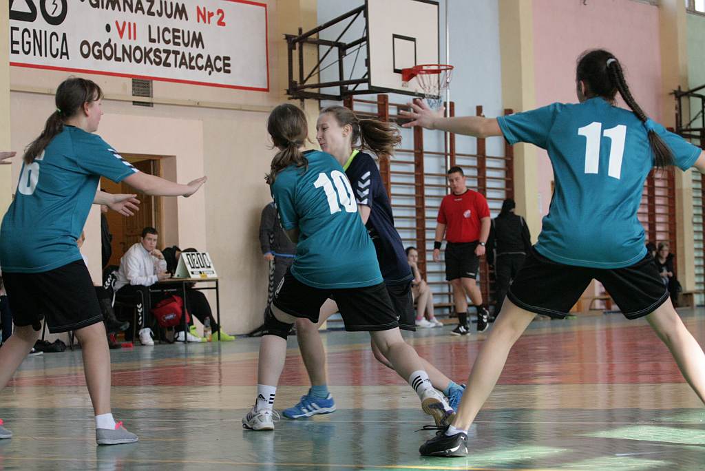 Dziewczęta: UKS Dziewiątka Legnica – Jedynka Ziębice 24:13