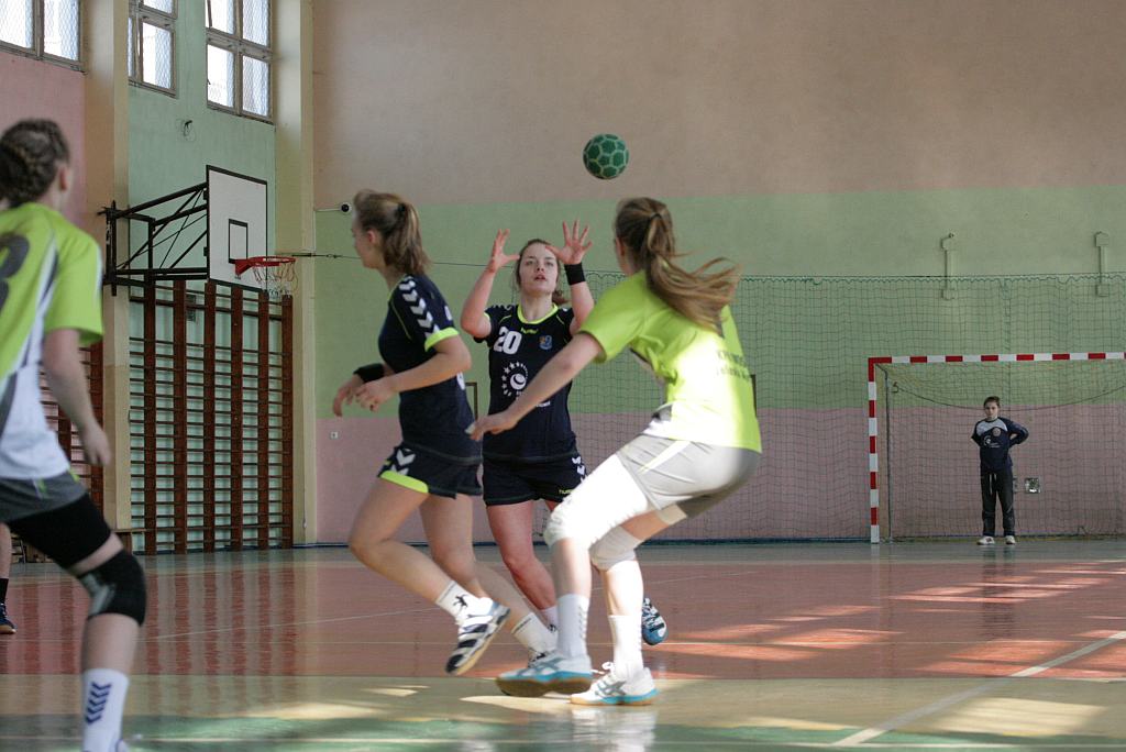 Młodziczki: UKS Dziewiątka Legnica – KPR Jelenia Góra 21:28