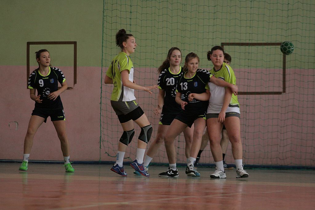 Młodziczki: UKS Dziewiątka Legnica – KPR Jelenia Góra 21:28