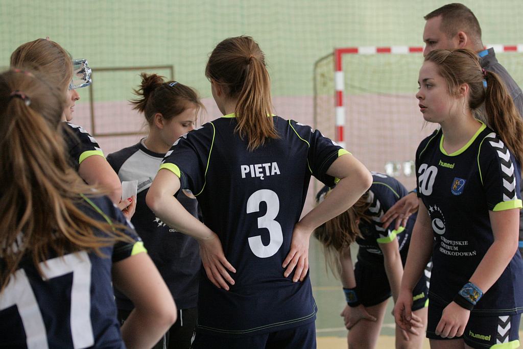 Młodziczki: UKS Dziewiątka Legnica – KPR Jelenia Góra 21:28