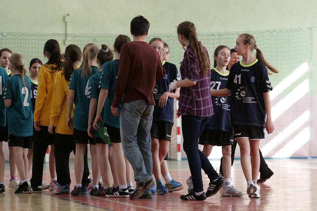 Dziewczęta: UKS Dziewiątka Legnica – Jedynka Ziębice 24:13