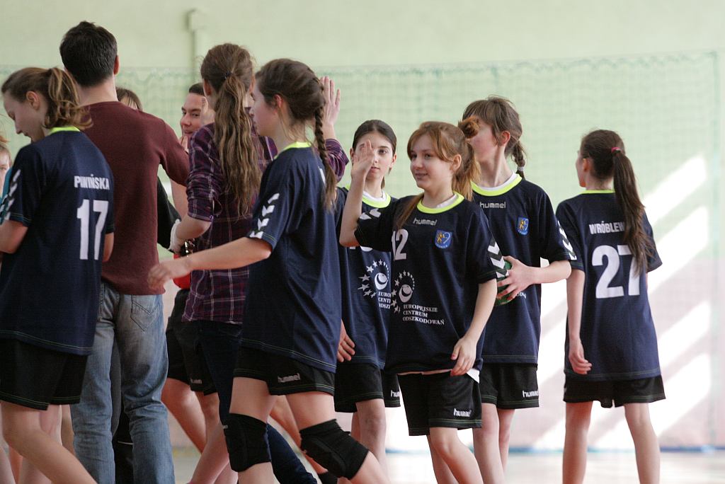 Dziewczęta: UKS Dziewiątka Legnica – Jedynka Ziębice 24:13