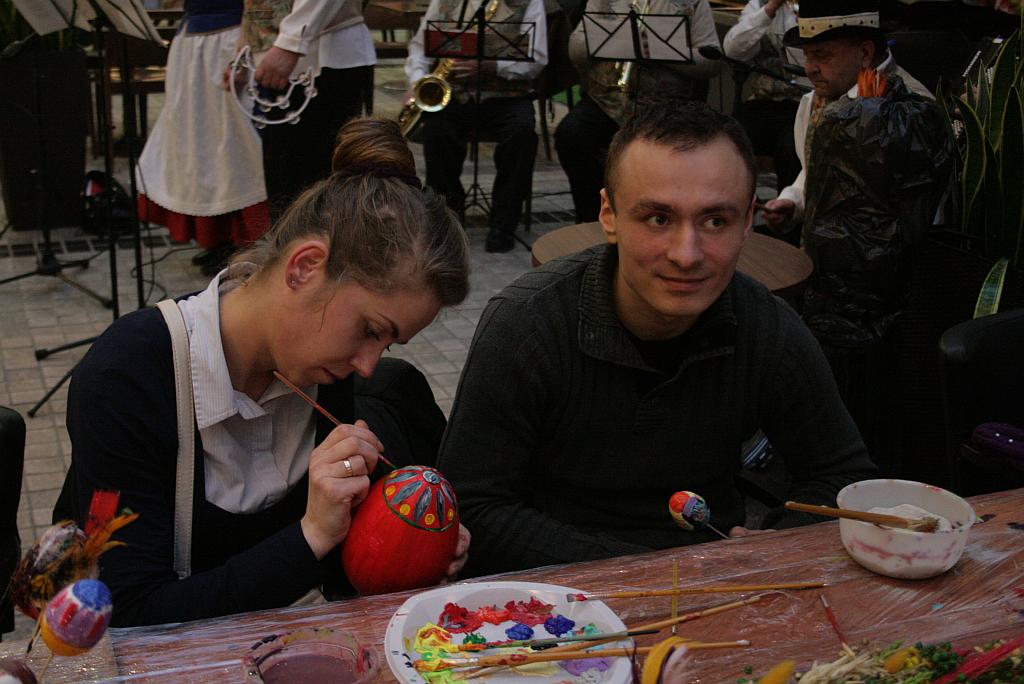 Barwne pisanki w Galerii Piastów