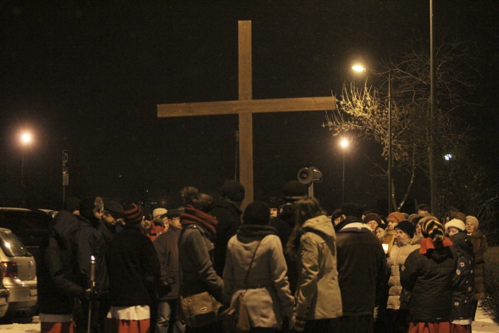 Droga Krzyżowa na osiedlu Kopernik