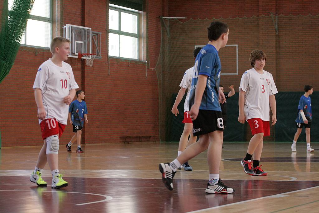 MSPR Siódemka - Saturn Kłodzko 22:28