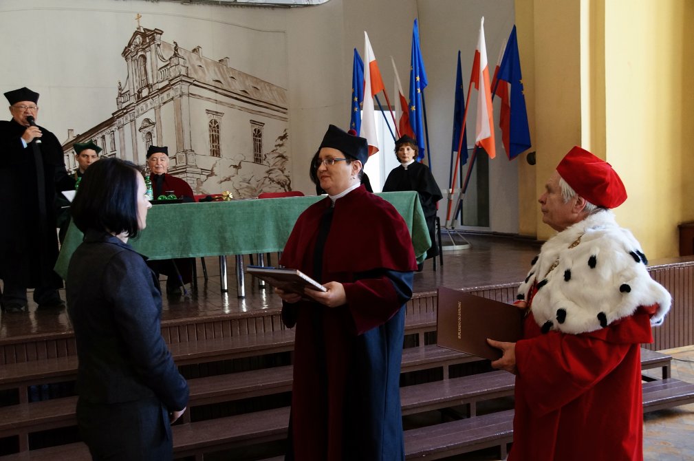 Pierwsi magistrzy pielęgniarstwa w Legnicy