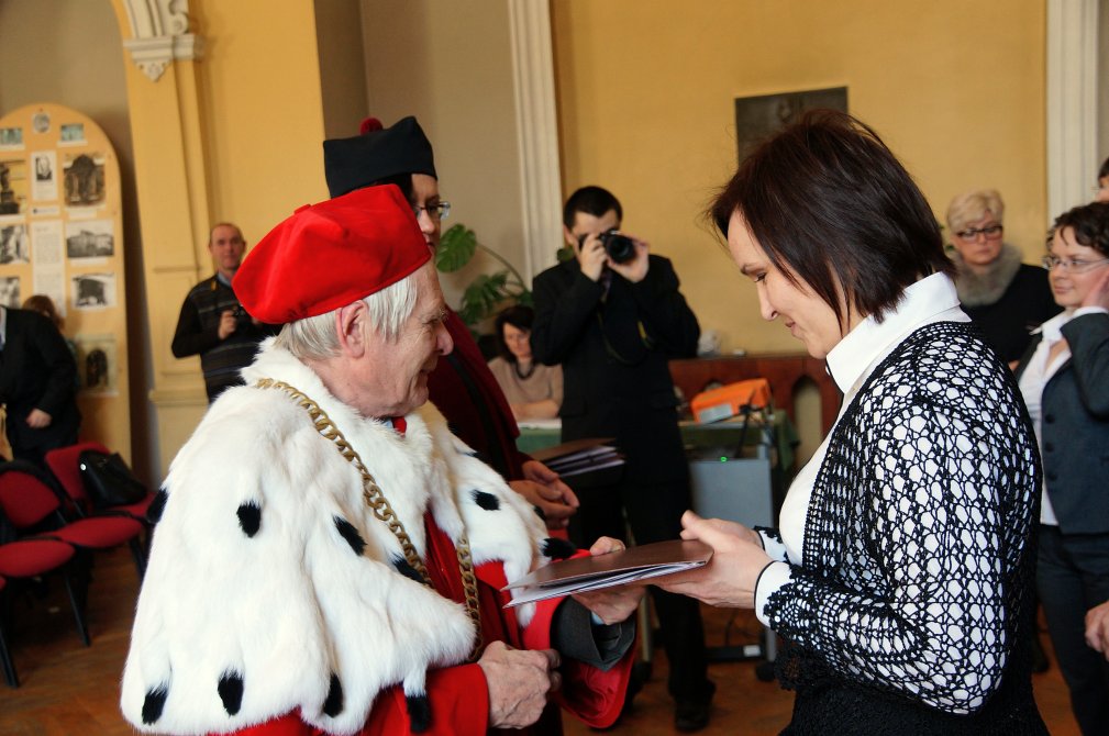 Pierwsi magistrzy pielęgniarstwa w Legnicy