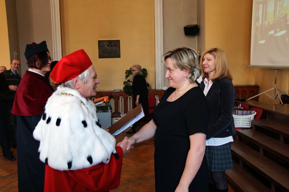 Pierwsi magistrzy pielęgniarstwa w Legnicy