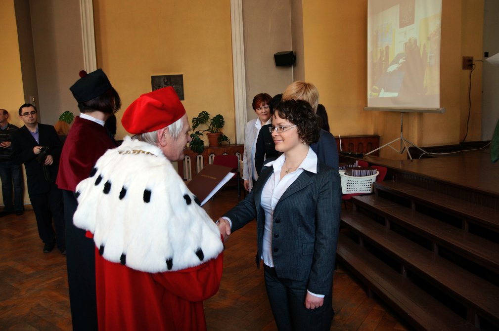Pierwsi magistrzy pielęgniarstwa w Legnicy