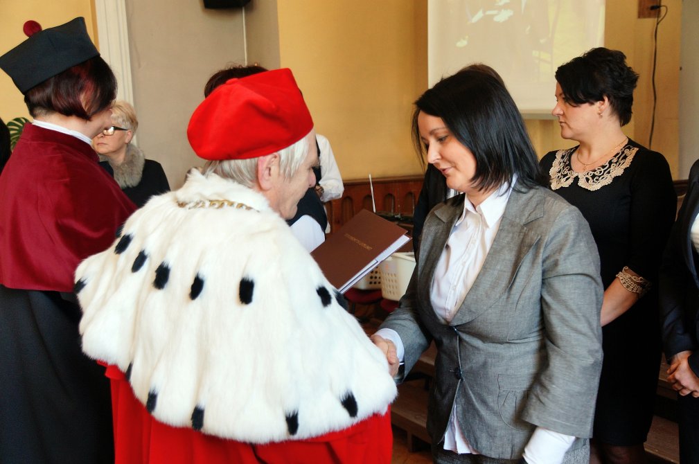 Pierwsi magistrzy pielęgniarstwa w Legnicy