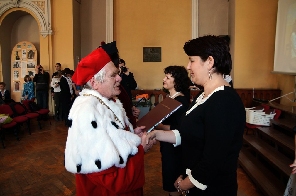 Pierwsi magistrzy pielęgniarstwa w Legnicy