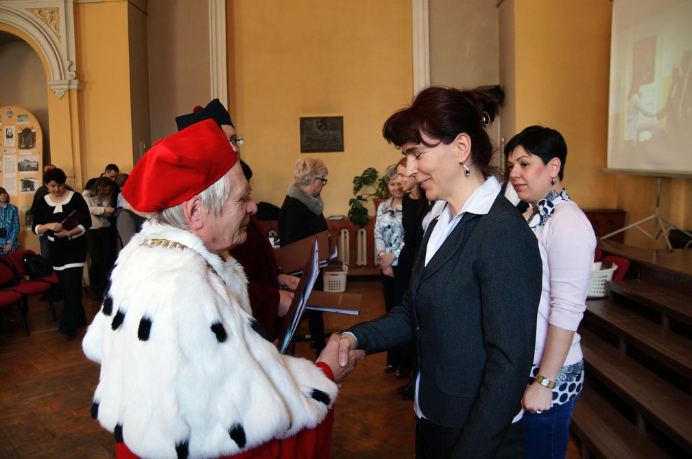 Pierwsi magistrzy pielęgniarstwa w Legnicy