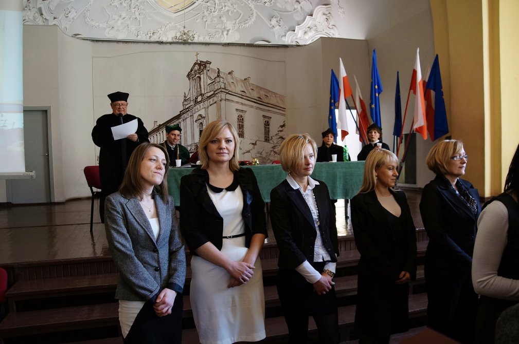 Pierwsi magistrzy pielęgniarstwa w Legnicy