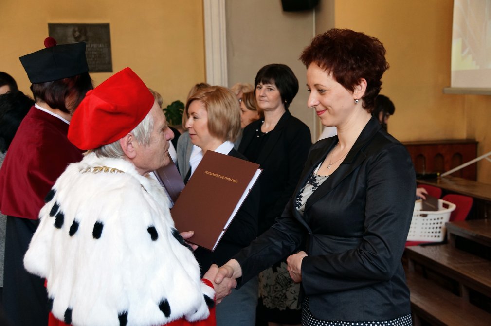 Pierwsi magistrzy pielęgniarstwa w Legnicy